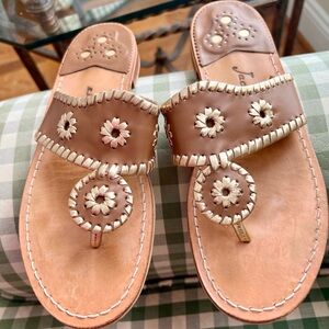Excellent lightly used condition Jack Rogers sandals women’s size 9.
